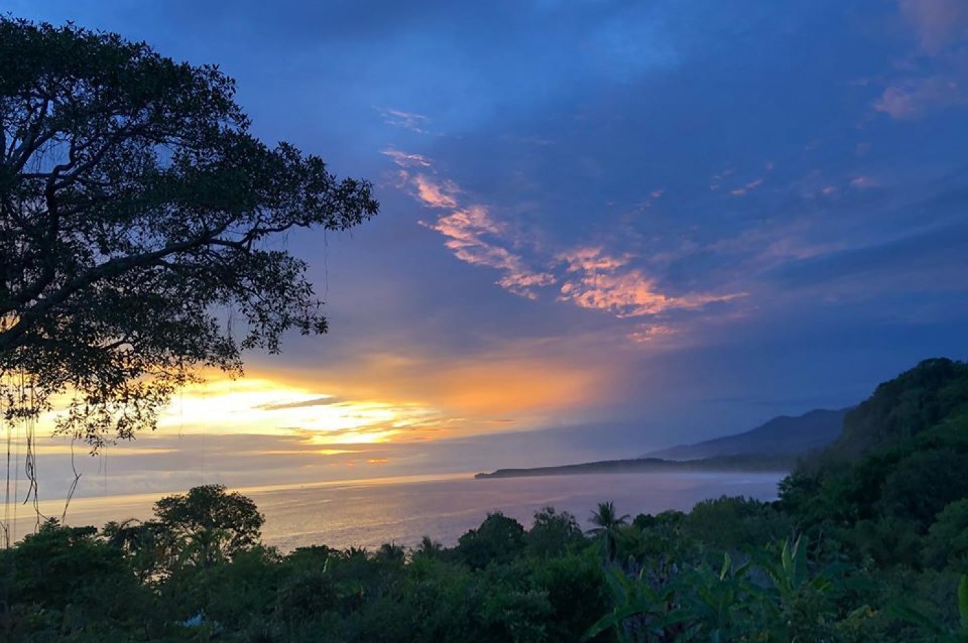 La Cusinga Lodge sunset, Costa Rica