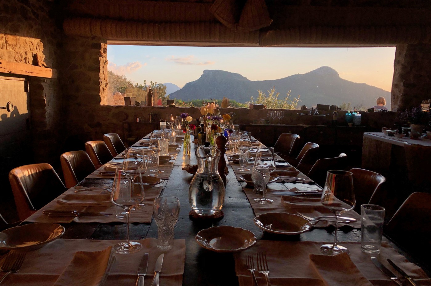 La Donaira Dinner Table