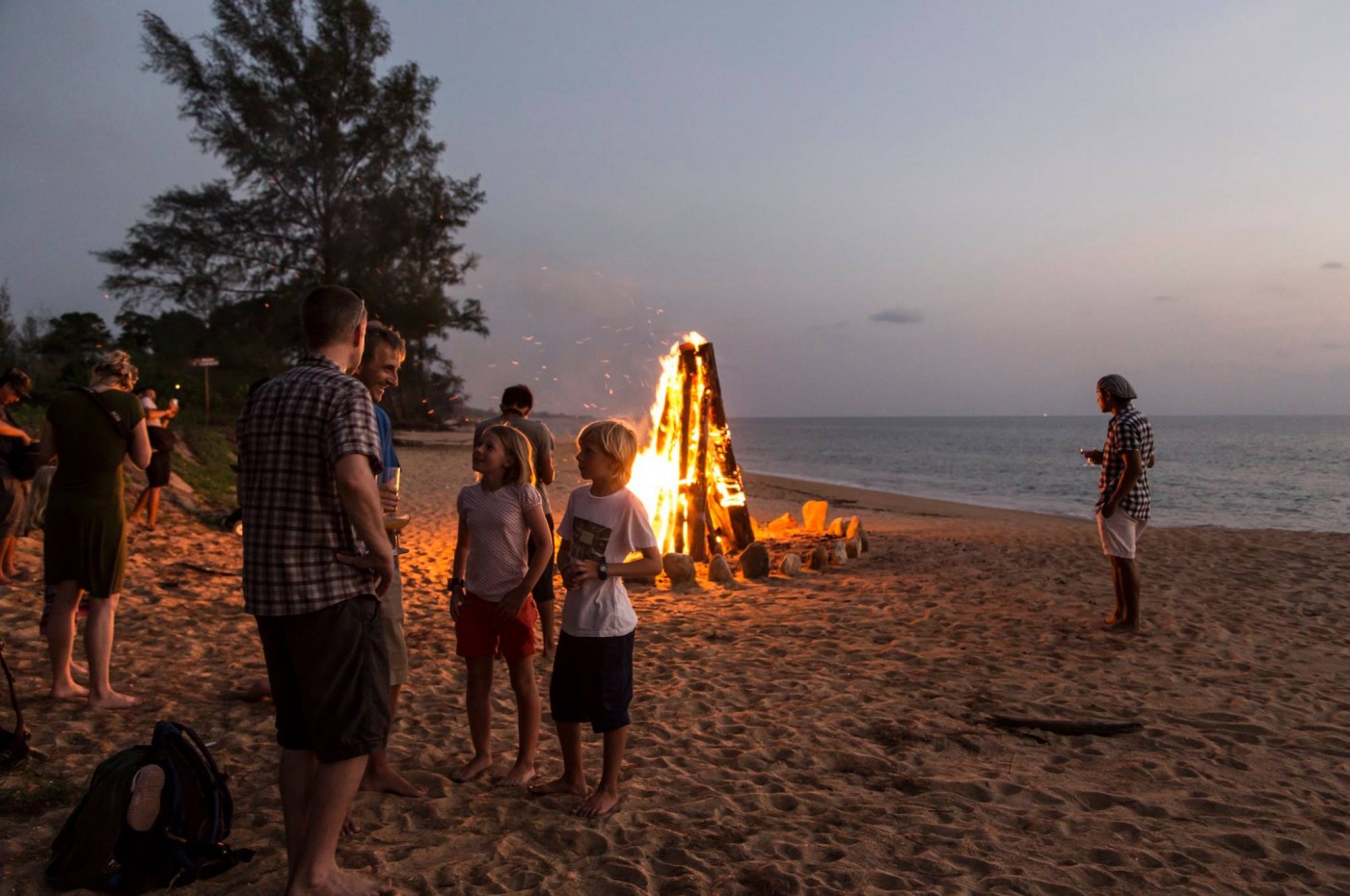 bål om aftenenen på BABA Ecolodge, Koh Phra Thong