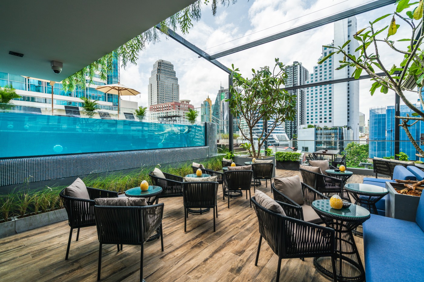 Akyra Tas, Bangkok