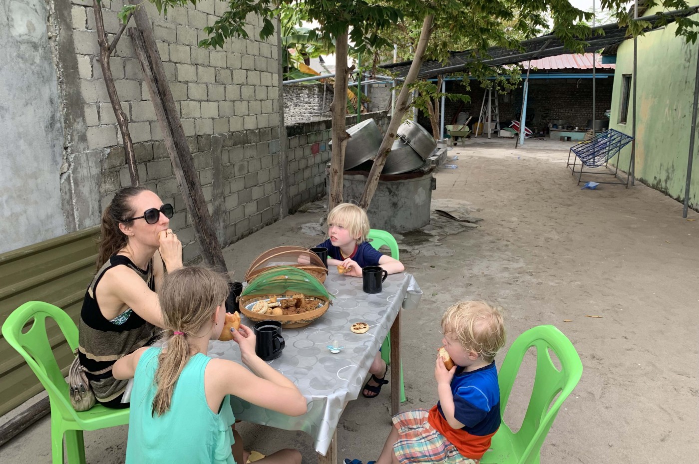 The Barefoot Eco, Maldiverne