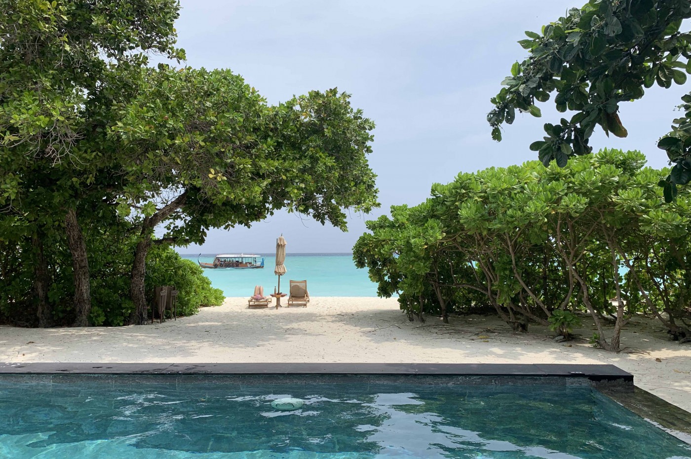 The Barefoot Eco, Maldiverne