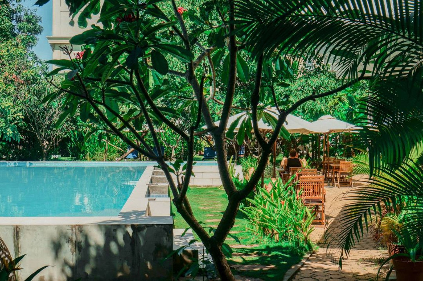 iRoHa Garden by the pool