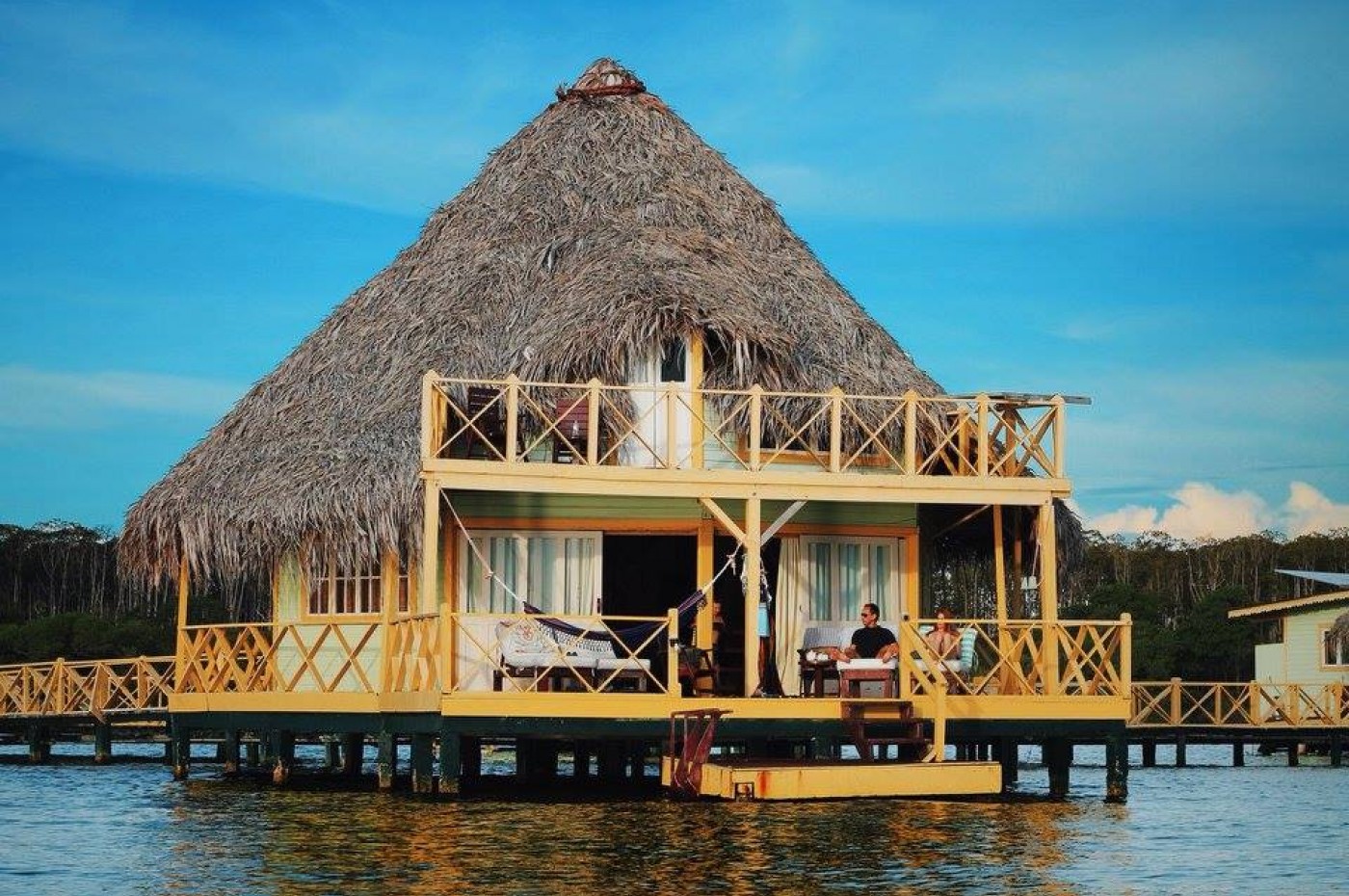 Punta Caracol Cabana At Sea
