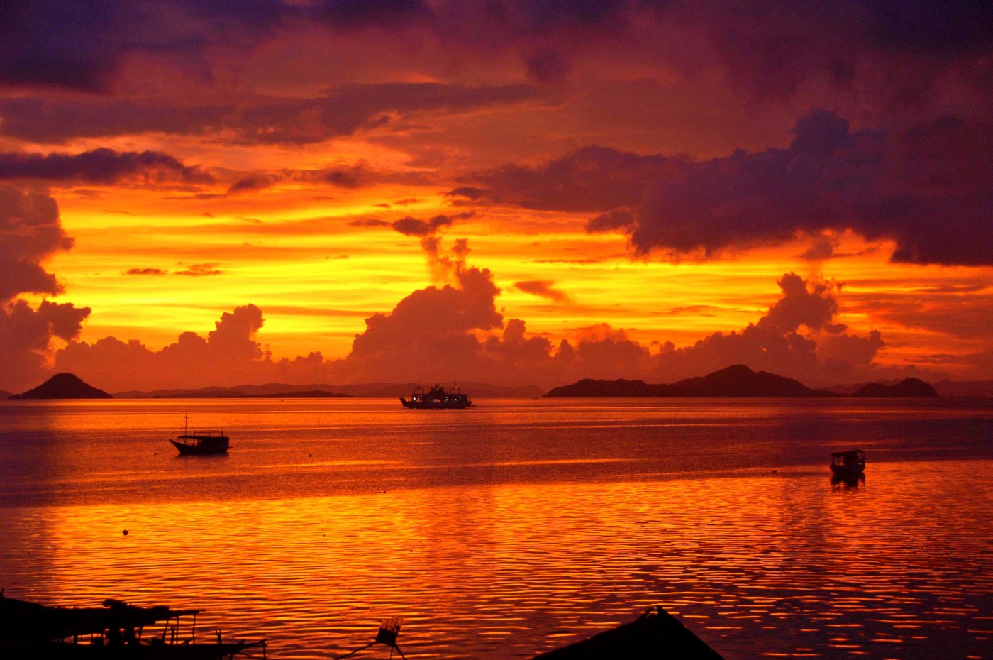 Labuhanbajo Harbour FLORES
