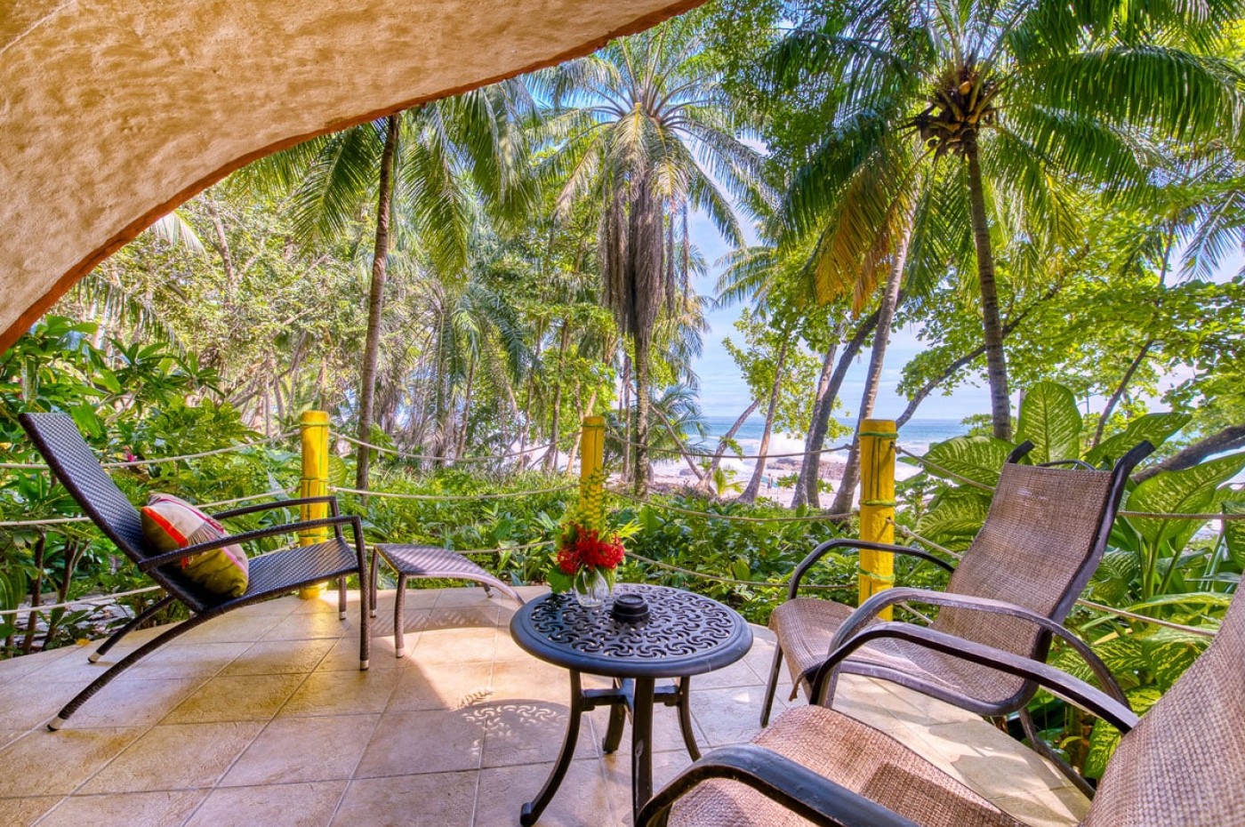 Beach Front Bungalow Ylang Ylang