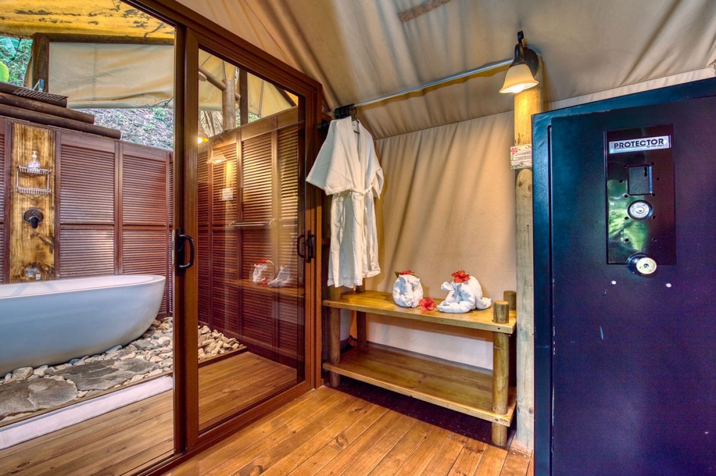 Ylang Ylang Beach Resort, Montezuma