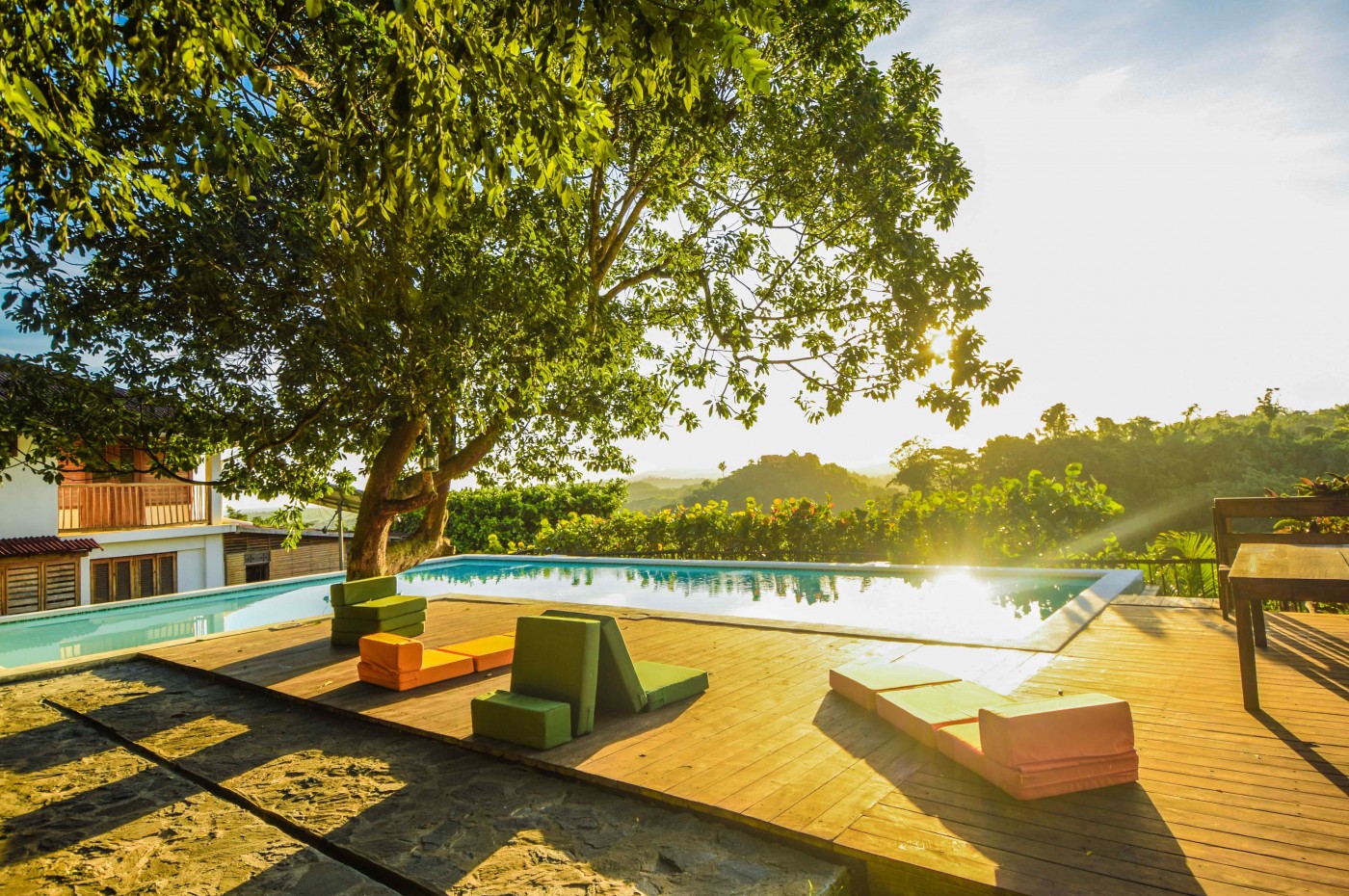 pool med morgensol på Clave Verde Ecolodge, Las Terrenas, Samana-halvøen