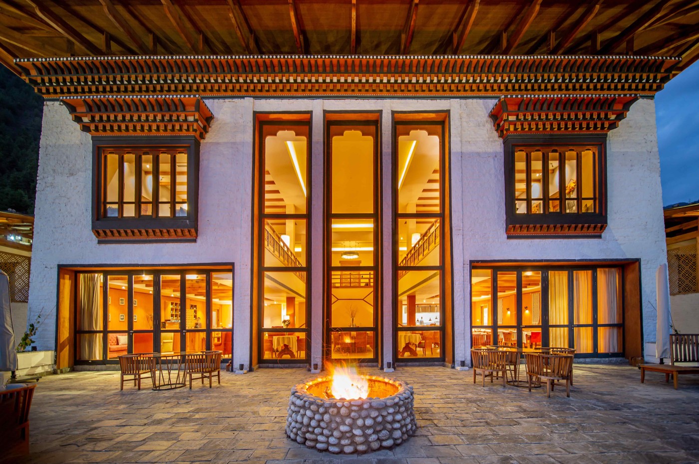Restaurant og terrasse på Bhutan spirit sanctuary, paro, bhutan