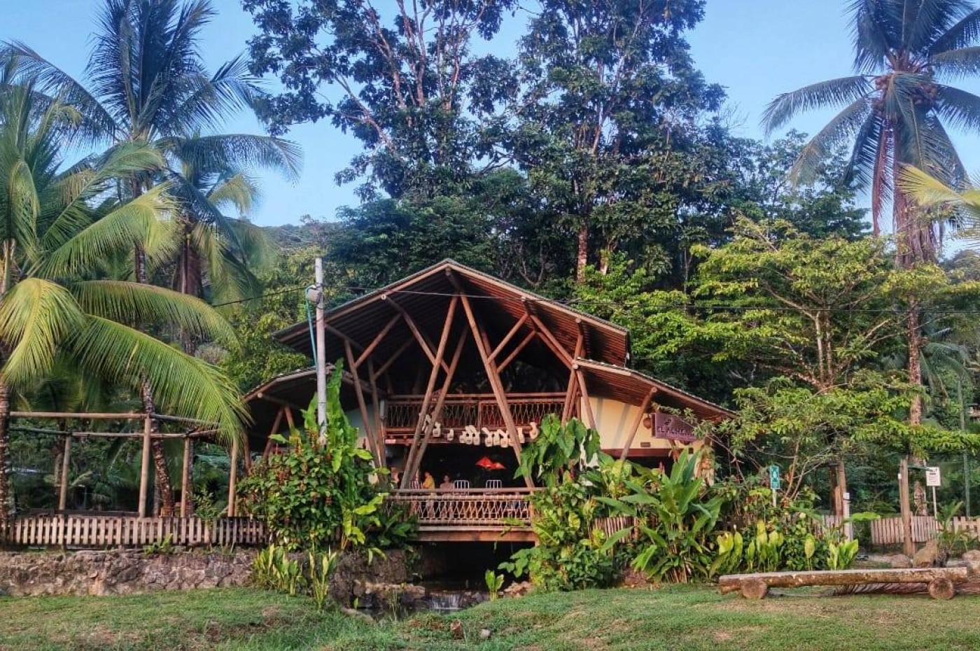 El Almejal, Stillehavet, Colombia