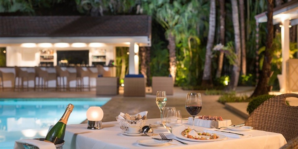 Middag og champagne ved poolen på Tortuga Bay Hotel at Punta Cana Resort & Club, Punta Cana, Den Dominikanske Republik