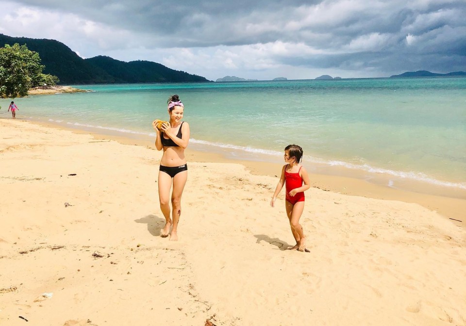 Indie Beach, Koh Chang, Thailand