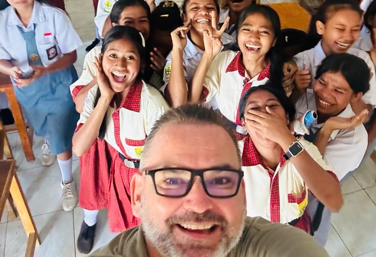 Lars på Sumba, Indonesien