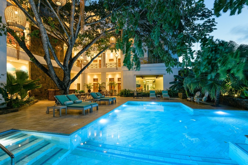 pool om aftenen på Saman Boutique Hotel, Las Terrenas, Samana-halvøen